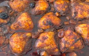 Chicken thighs with peas and potato (or other alternative veggie)